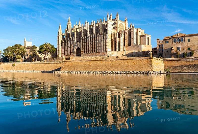 Palma de Majorca, Bay of Palma, the Cathedral of St Mary, Balearic Islands, Spain, Europe