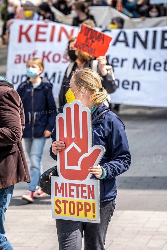 Demonstration against property companies such as Vonovia and others, against rent increases, for the expropriation of housing companies, Bochum North Rhine-Westphalia, Germany, Europe
