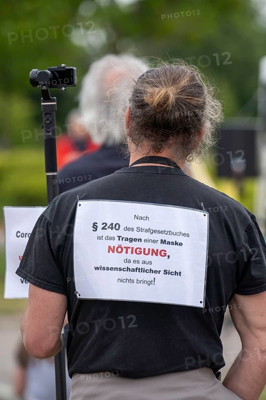 Demonstration against the restrictions in the Corona crisis, anti-vaccination, protest against compulsory masks and other rules, a group, Not without us, Essen, Essen, North Rhine-Westphalia, Germany, Europe