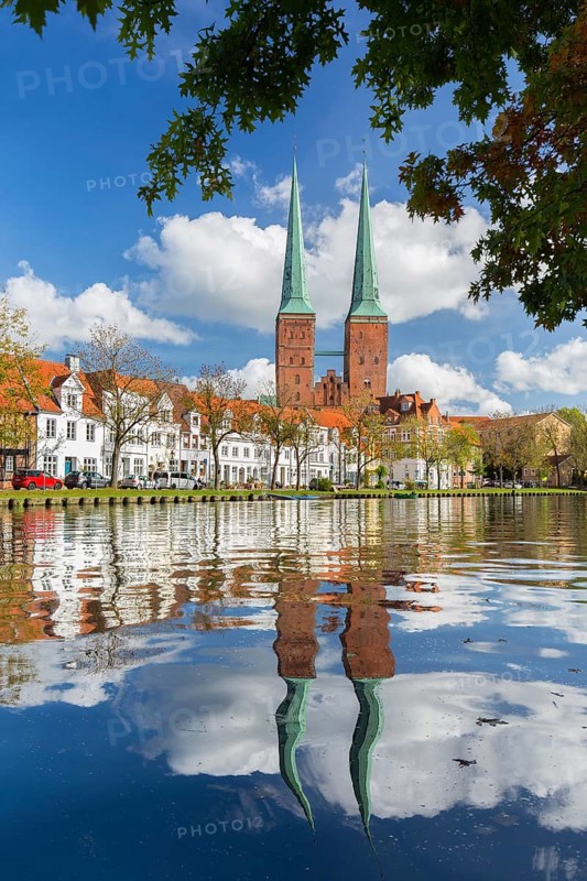 Lübeck Cathedral, Dom zu Lübeck, Lübecker Dom along the river Trave in the Hanseatic town Luebeck, Schleswig-Holstein, Germany, Europe