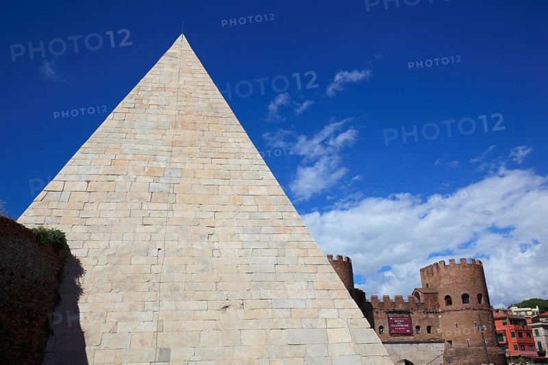 Cestius Pyramid, Pyramid of Caius Cestius, Piramide Cestia, Piramide di Caio Cestio, Tomb of the Roman praetor and tribune Gaius Cestius Epulo, Rome, Italy, Europe
