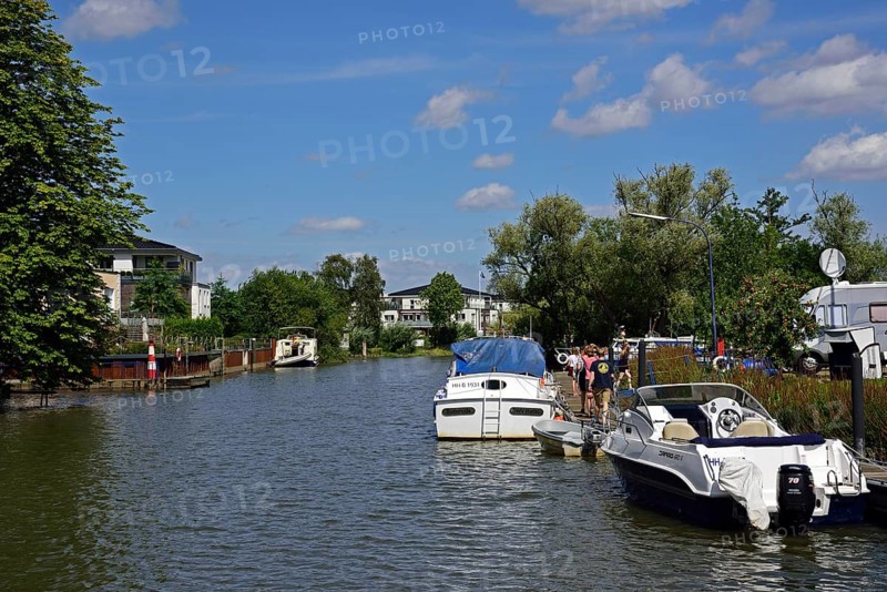 Europe, Germany, Lower Saxony, Buxtehude, Hamburg Metropolitan Region, Este, harbour, waterfront living, Europe