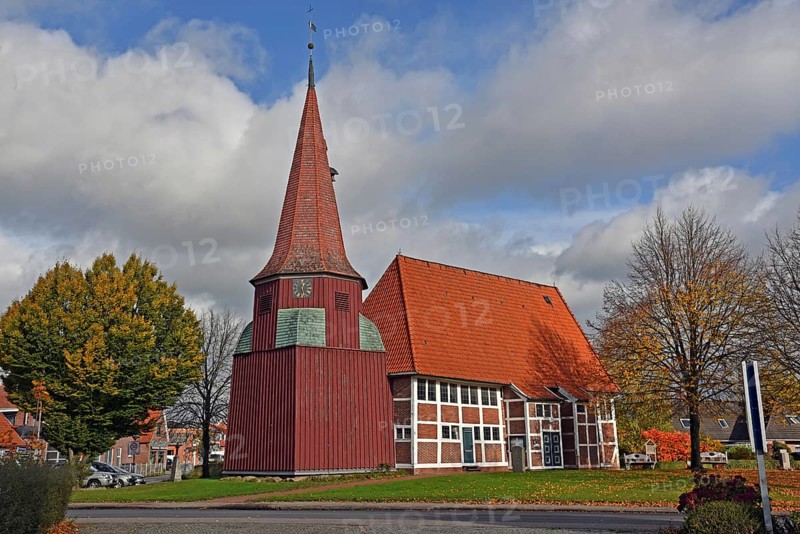 Europe, Germany, Lower Saxony, Hamburg Metropolitan Region, Altes Land, Stade District, St. Marien-Kirche Grünendeich, built in 1608, half-timbered construction, Europe