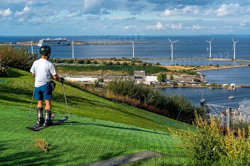 CopenHill, waste incineration plant and artificial ski slope, skiing with a view of the Øresund, 90 metres high and 400 metres long slope on artificial turf, Copenhagen, Denmark, Europe