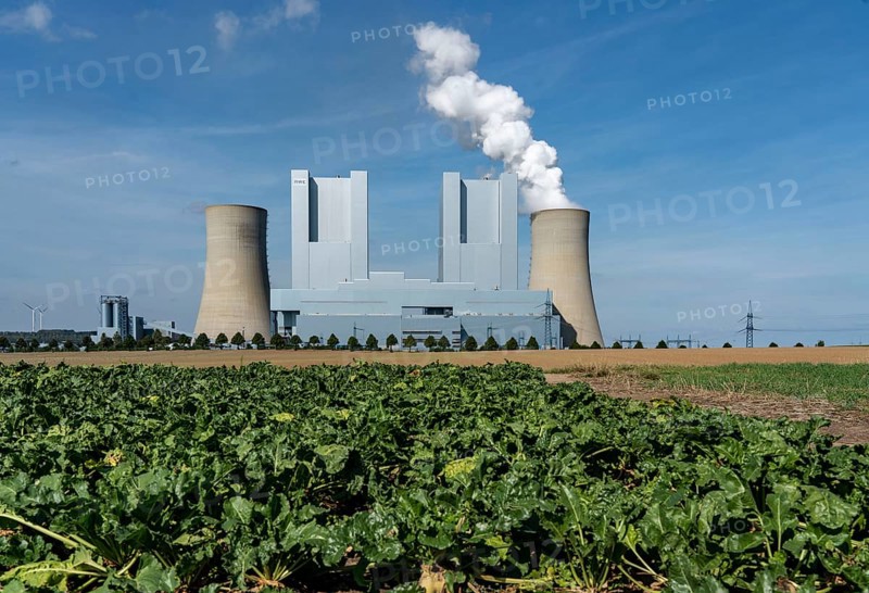 The RWE lignite-fired power plant Neurath, near Grevenbroich, Germany, largest German coal-fired power plant, second largest in Europe, Block F-G, North Rhine-Westphalia, Germany, Europe