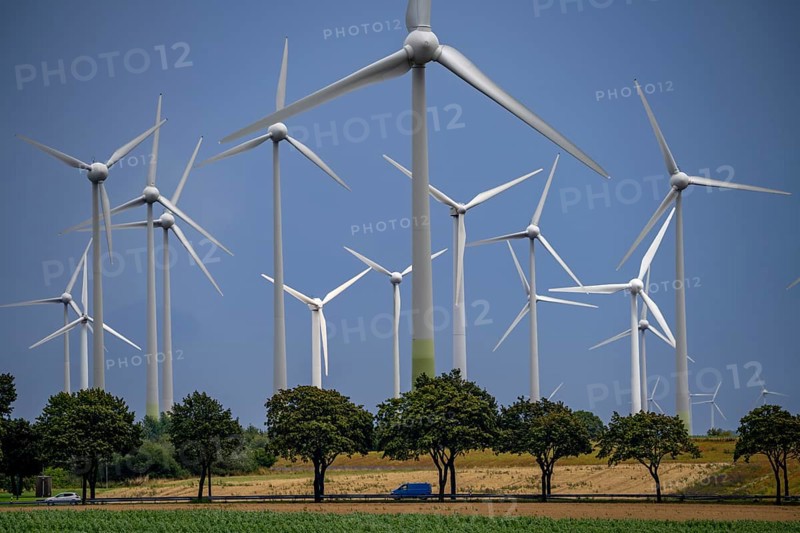 Wind farm south of Anröchte in the district of Soest, near the village of Effeln, federal road B55, dark storm clouds, North Rhine-Westphalia, Germany, Europe