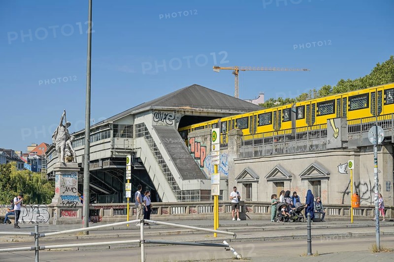 Underground station, U1, Hallesches Tor, Kreuzberg, Berlin, Germany, Europe