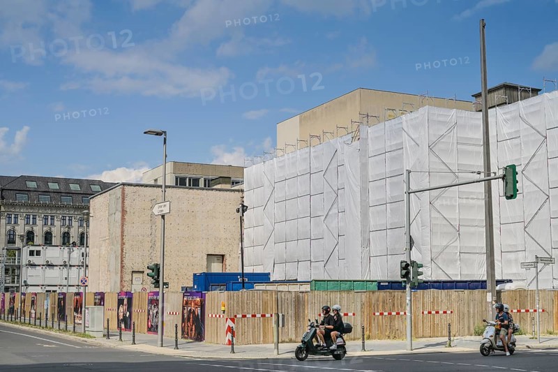 Construction site, Komische Oper, Behrenstraße, Mitte, Berlin, Germany, Europe