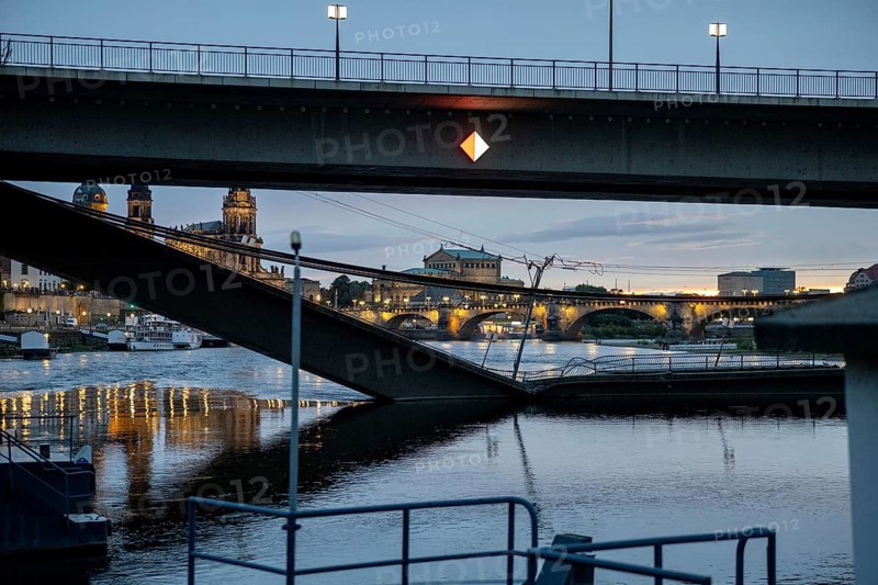Partial collapse of the Carola Bridge in Dresden with the Semper Opera House in the background, 11/09/2024