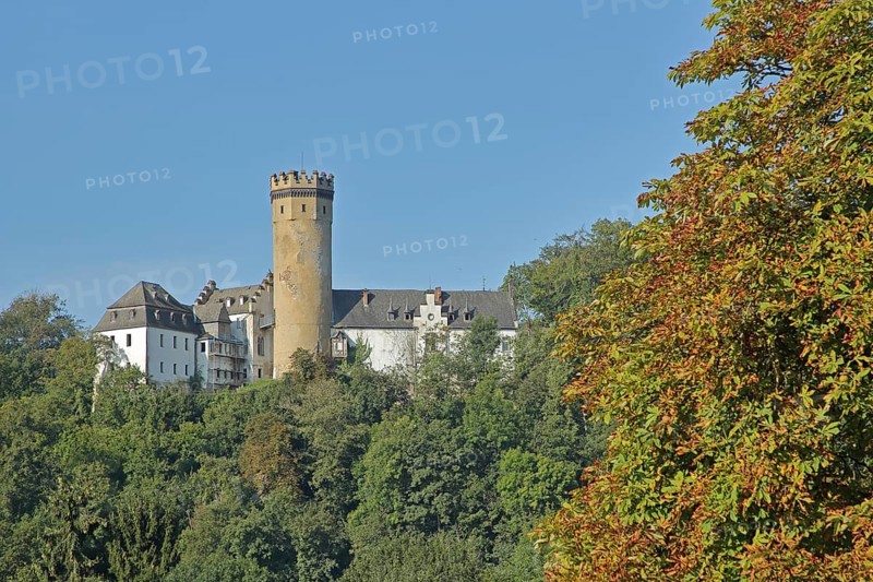 Castle built 12th century, Dehrn, autumn atmosphere, Lahntal, Dehrn, Runkel, Westerwald, Taunus, Hesse, Germany, Europe