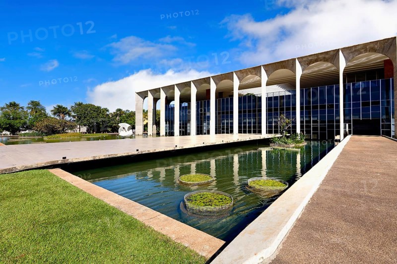 Foreign Ministry building, Itamaraty Palace or Palace of the Arches, designed by Oscar Niemeyer, World Heritage Site, Brasilia, Federal district, Brazil, South America