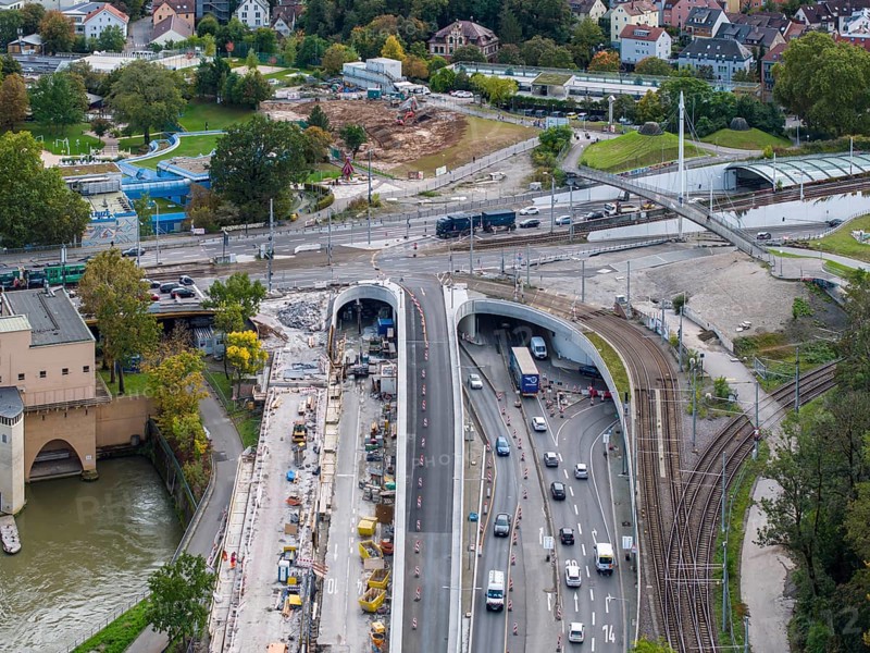 Leuzeknoten, construction site for the reorganisation of the traffic junction, federal highway B10 and B14. Aerial view with Rosensteinpark, railway tracks and Neckar. Stuttgart, Baden-Württemberg, Germany, Europe