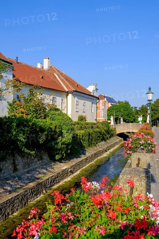 Loisbach Bridge, Loisbach, Langenlois, Waldviertel, Lower Austria, Austria, Europe