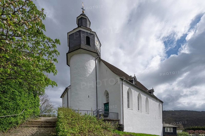 Protestant church, the tower was a former castle tower and prison, built in 1389, Freudenberg, North Rhine-Westphalia, Germany, Europe