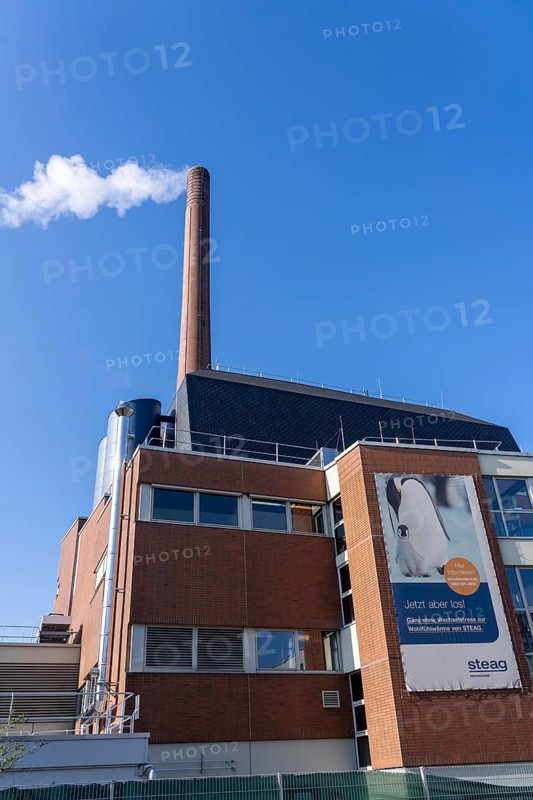 The Igony heating plant in Essen-Rüttenscheid, a district heating plant fuelled by natural gas, which supplies the Essen University Hospital, the Alfried Krupp Hospital and residential buildings with district heating all year round, North Rhine-Westphalia, Germany, Europe