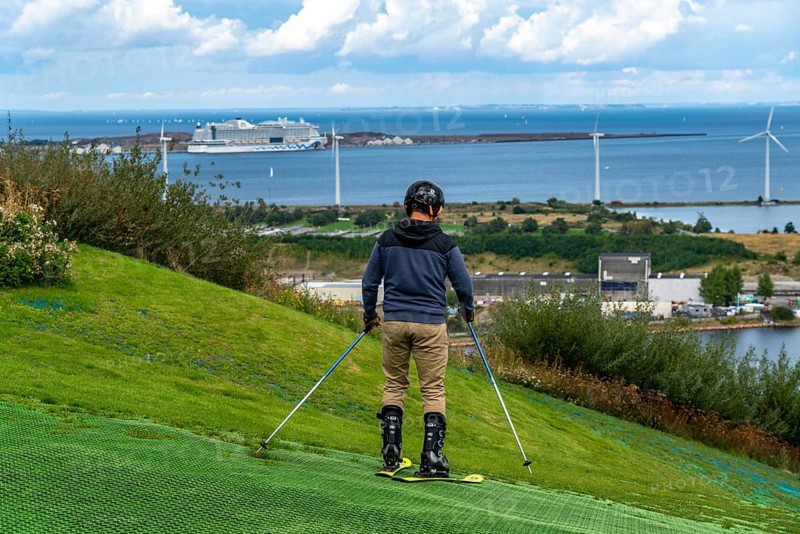 CopenHill, waste incineration plant and artificial ski slope, skiing with a view of the Øresund, 90 metres high and 400 metres long slope on artificial turf, Copenhagen, Denmark, Europe
