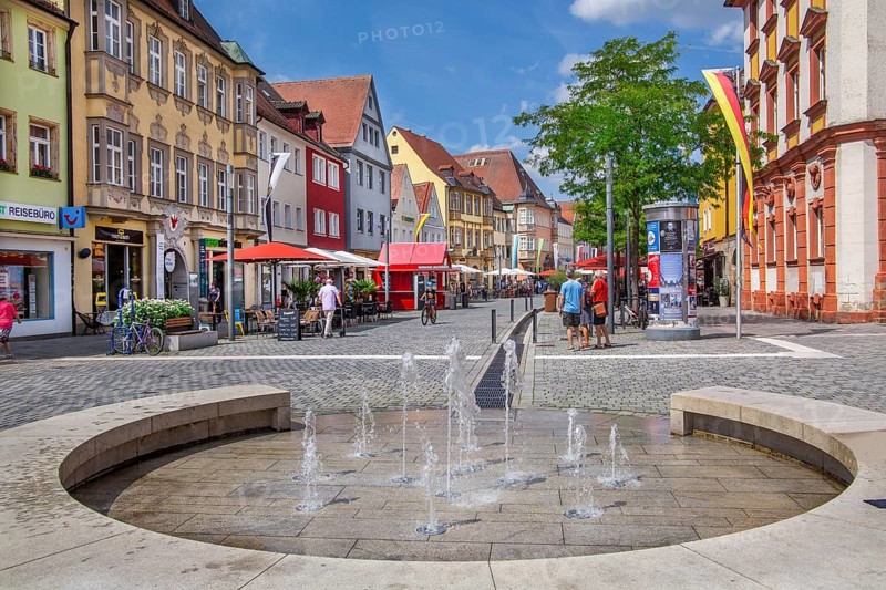 Fountain in the Maximilianstrasse pedestrian zone in the old town, Bayreuth, Upper Franconia, Franconia, Bavaria, Germany, Europe
