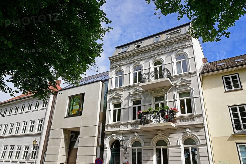 Europe, Germany, Hanseatic City of Hamburg, Altona district, Palmaille, historic boulevard, historic row of houses old and modern, Europe