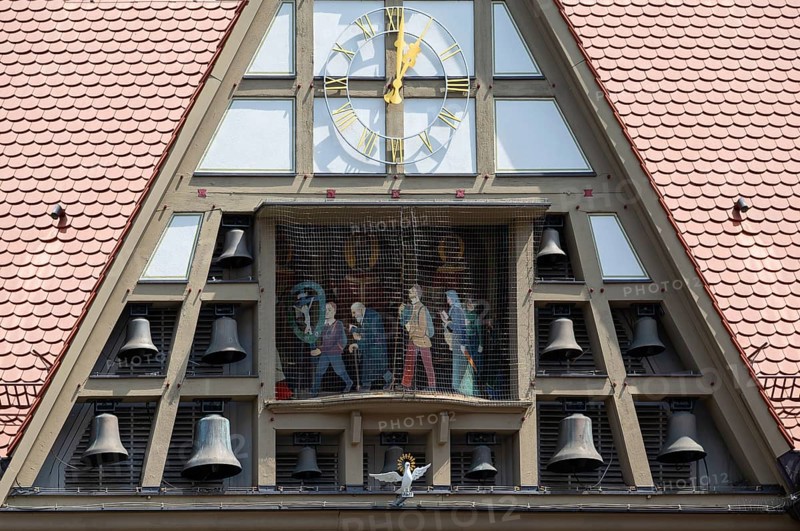 Glockenspiel with running figures at the Bürgerspital, inaugurated in 1956, Würzburg, Lower Franconia, Bavaria, Germany, Europe