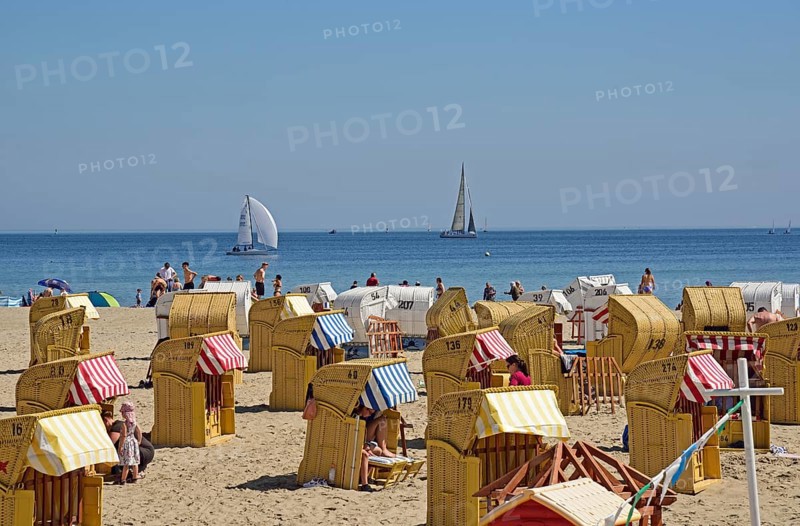 Europe, Germany, Schleswig Holstein, Baltic Sea, Lübeck-Travemünde, beach, beach chairs, Hamburg, Hamburg, Federal Republic of Germany, Europe