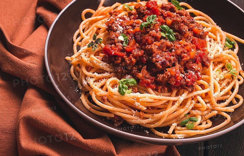 Spaghetti Bolognese, top view, close-up, no people, homemade