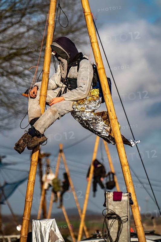 Beginning of the eviction of the Lützerath hamlet, camp of climate activists and squatters, at the Garzweiler 2 opencast lignite mine, by the police, Erkelenz, North Rhine-Westphalia, Germany, Europe