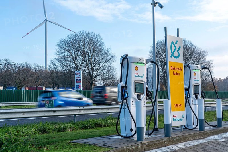 Motorway filling station, electric charging station, Power Charger, Shell Recharge, on the A76, German-Dutch border area near Aachen