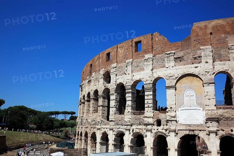 The Colosseum, Amphitheatrum Novum or Amphitheatrum Flavium, Colosseo, Anfiteatro Flavio, Amphitheatre, Rome, Italy, Europe