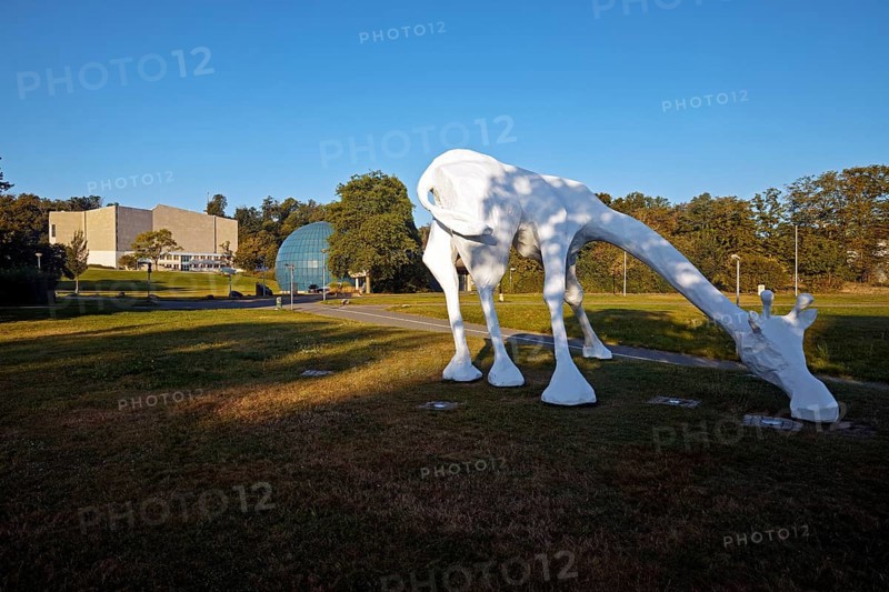 White giraffe, sculpture by Sina Heffner on the south head with Scharoun Theatre and Planetarium, Wolfsburg, Lower Saxony, Germany, Europe