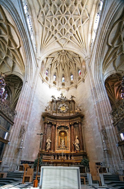 Altar in the cathedral, Segovia, province of Segovia, Castile and Leon, Spain, Europe