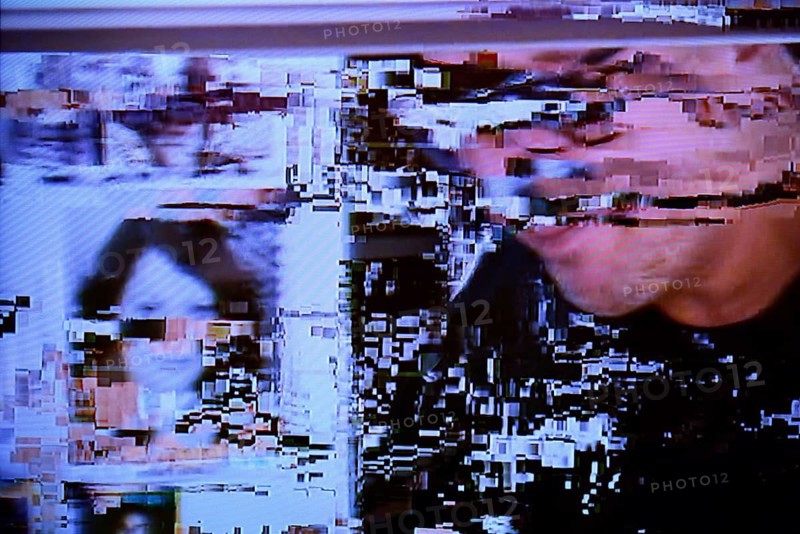 TV picture interference, pixels due to reception interference