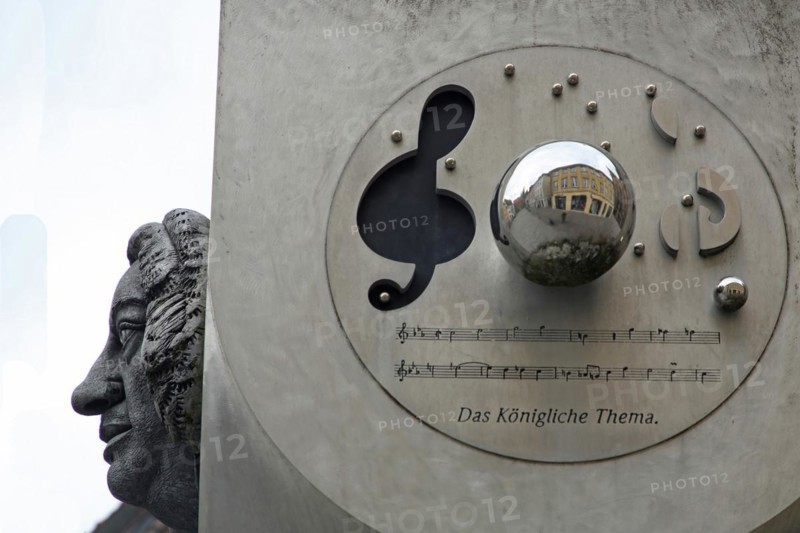 Sculpture AnsBACH-SÄULE by Jürgen Goertz 2003, Monument to Johann Sebastian Bach and composition Musical Offering with The Royal Theme, treble clef, music, notation, music notes, head, face, detail, steel, grey, reflection, Martin-Luther-Platz, Ansbach, Middle Franconia, Franconia, Bavaria, Germany, Europe