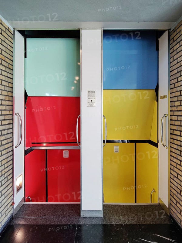 Paternoster lift in the heritage-protected town hall of Lünen, Ruhr area, North Rhine-Westphalia, Germany, Europe