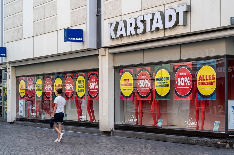 Karstadt shop in Trier city centre, clearance sale, as this shop is closed, Trier, Rhineland-Palatinate, Germany, Europe