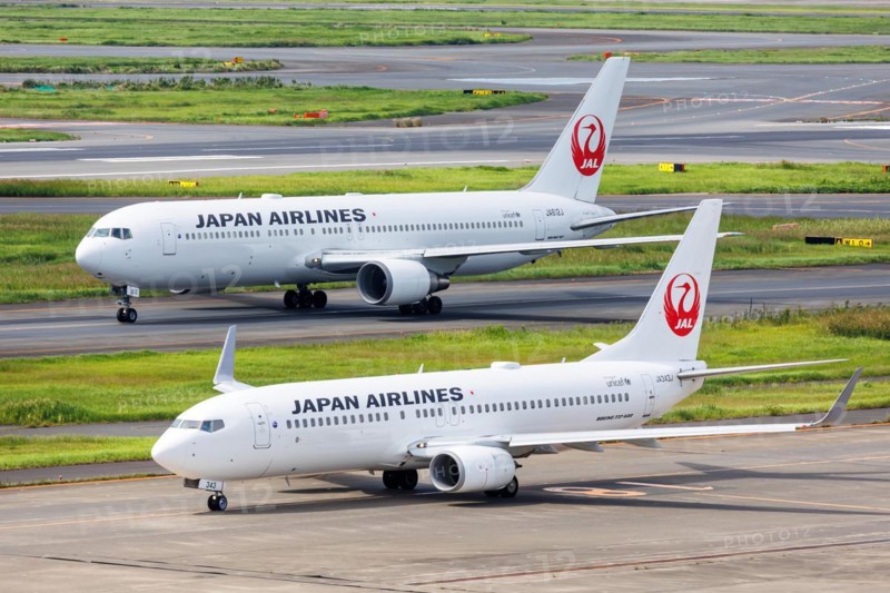 Boeing 737-800 and Boeing 767-300ER aircraft of Japan Airlines JAL at Tokyo Haneda Airport, Japan, Asia