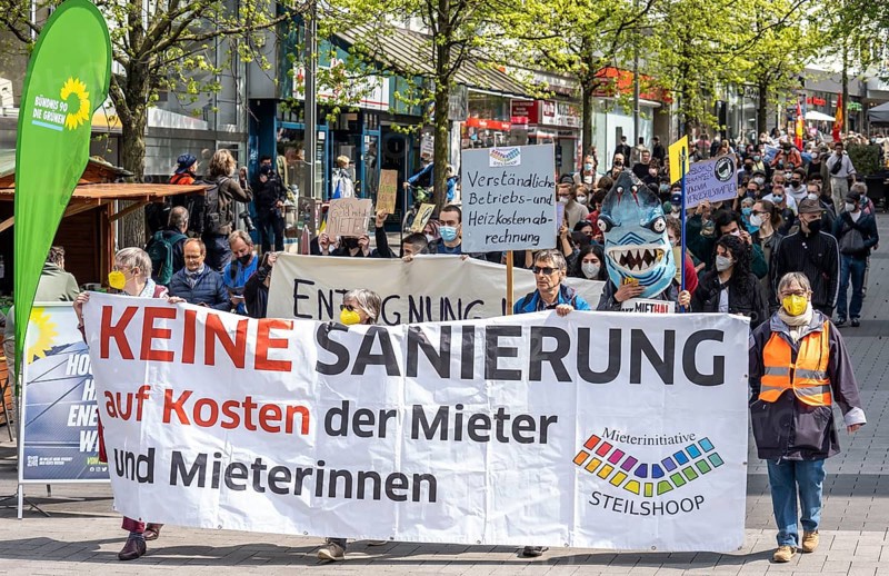 Demonstration against property companies such as Vonovia and others, against rent increases, for the expropriation of housing companies, Bochum North Rhine-Westphalia, Germany, Europe
