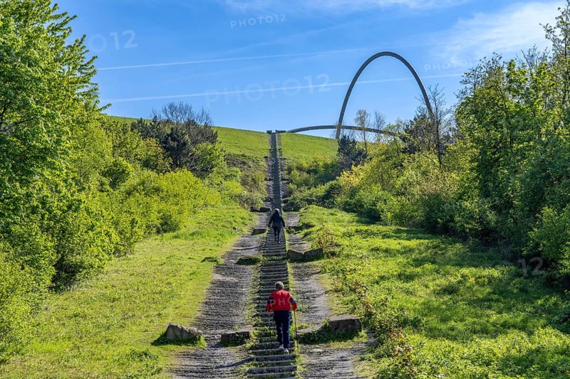 The Hoheward spoil tip, main part of the Hoheward Landscape Park, Himmelsstiege, 529 steps lead directly to the top of the spoil tip, 110 metres higher, to the horizontal observatory, Herten, North Rhine-Westphalia, Germany, Europe