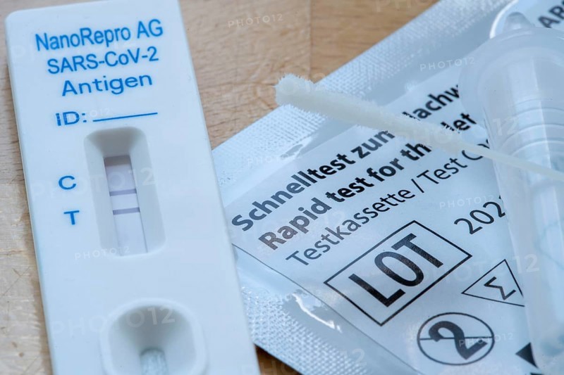 Positive corona antigen rapid test, lay test, self-test, for the detection of SARS-CoV-2 infection, test result positive