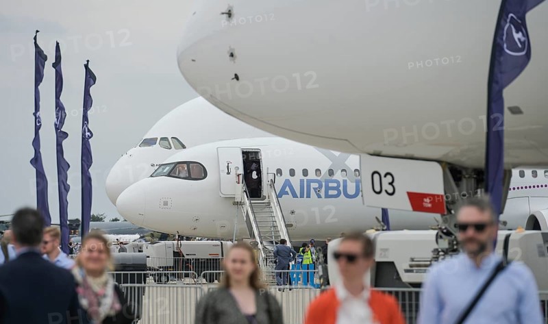 Emirates Airbus A380, Airbus A321, ILA 2024, International Aerospace Exhibition Berlin, Schönefeld, Brandenburg, Germany, Europe