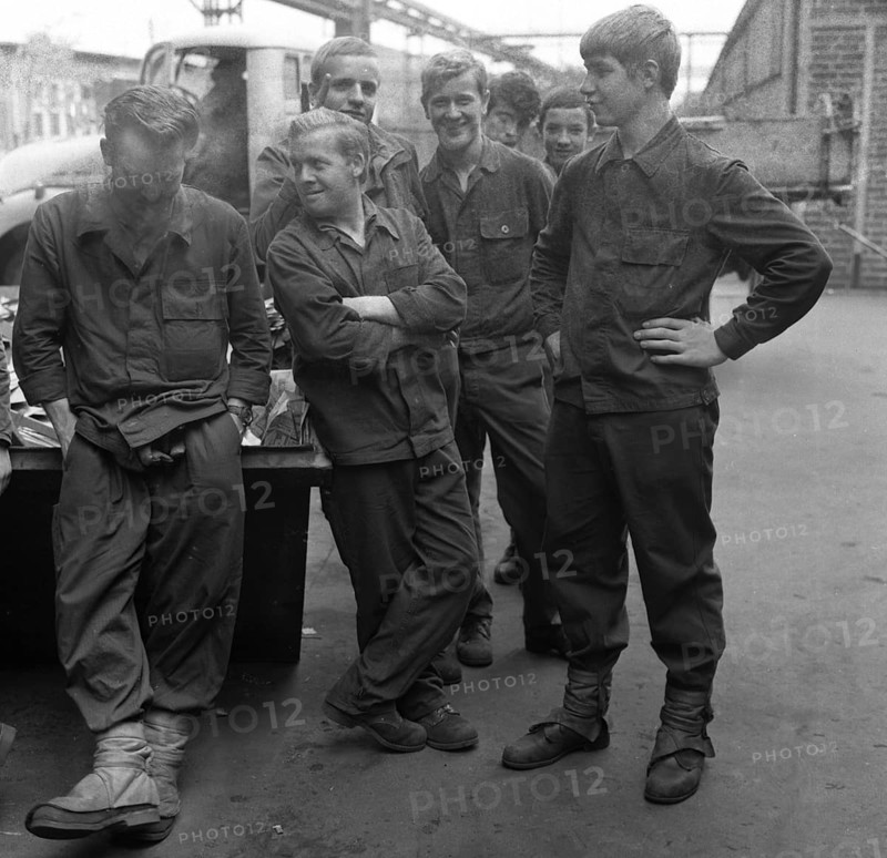 DEU, Germany, Dortmund: Personalities from politics, business and culture from the years 1965-71. Dortmund. Hoesch AG Westfalenhütte. Apprentice training ca. 1965-6, Europe