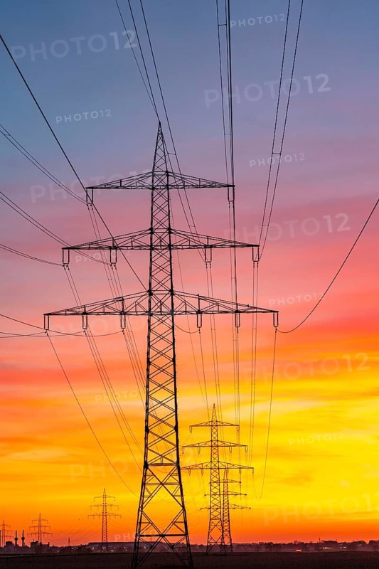 Extra-high-voltage lines, 380 KV, power line, the electricity comes from the Rhenish lignite mining area, at the Neurath power station, near Grevenbroich, Germany, Europe