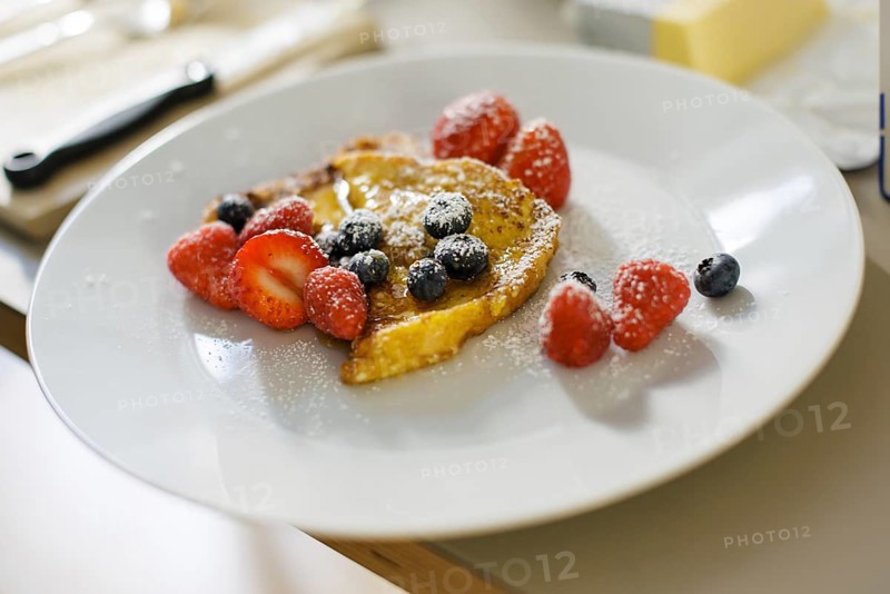 French toast with strawberries, raspberries, blueberries, Berlin, 13/08/2024