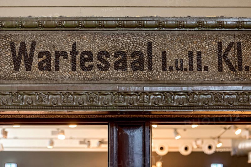 Waiting room 1st and 2nd class, I. and II., inscription in frieze made of ceramic and gravel in Art Nouveau style, entrance hall of historic railway station, mixture of styles, Friedberg, Wetterau, Hesse, Germany, Europe