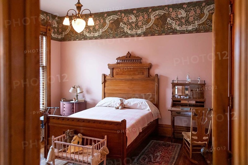 Muskegon, Michigan, The Thomas Hume house at the Hackley and Hume Historic Site, operated by the Lakeshore Museum Center. Charles Hackley and Thomas Hume were lumber baron partners. They built their homes next door to each other in the late 1880s
