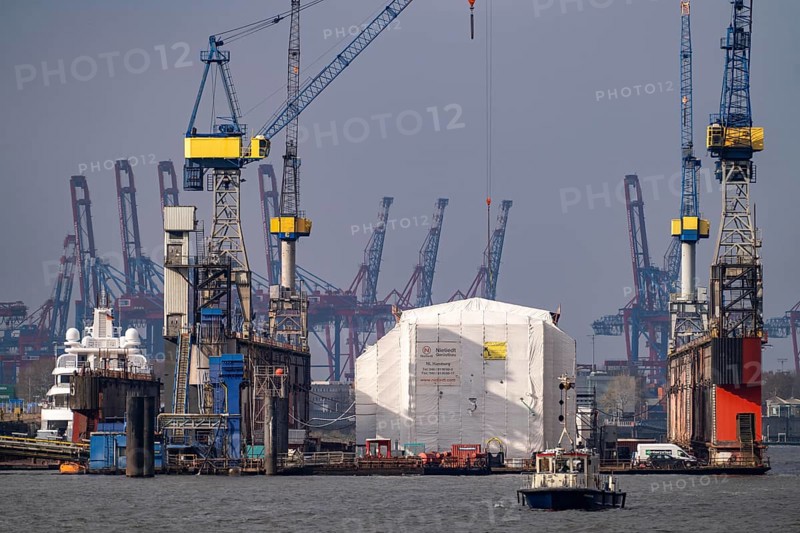 Port of Hamburg, Blohm + Voss shipyard, Dock 11, scaffolded ship, dry dock, Hamburg, Germany, Europe