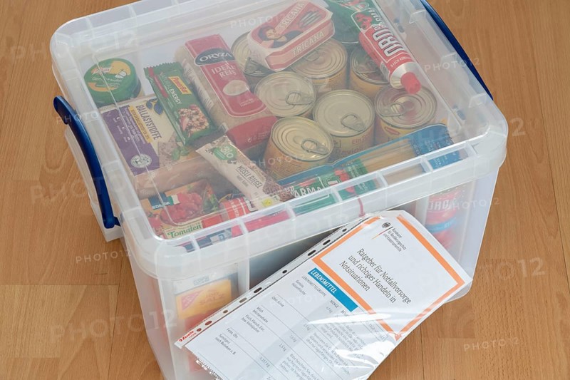 Emergency preparedness, food supply in a private household, box of long-life food, 10-day supply, according to the recommendations of the Federal Office of Civil Protection and Disaster Assistance