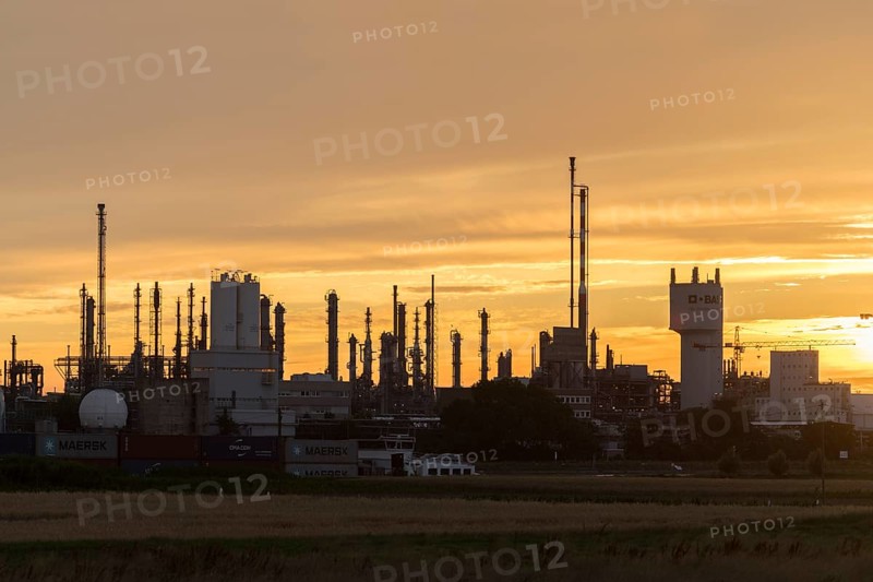 BASF, Lugwigshafen on the Rhine, industrial area, dusk, Mannheim, Baden-Württemberg, Germany, Europe