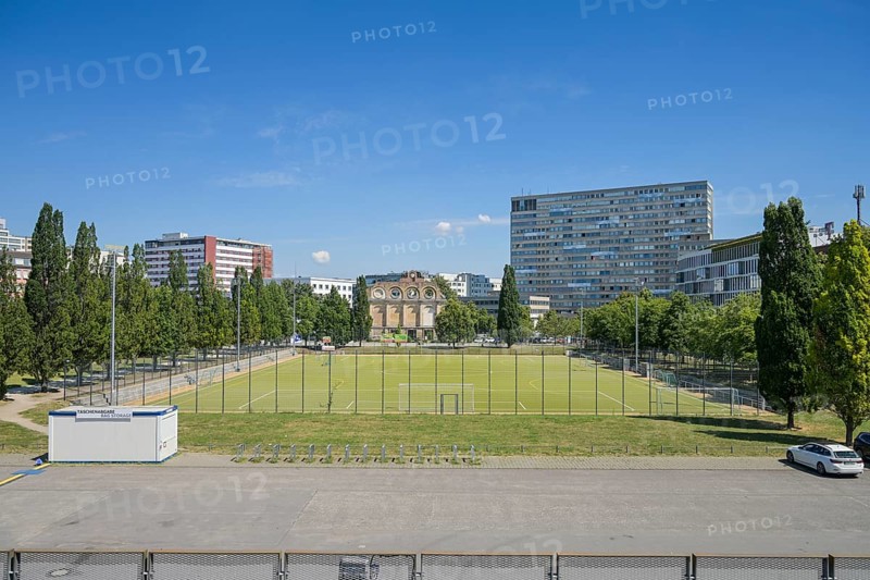 Anhalter Bahnhof sports ground, Lilli-Henoch-Sportplatz, Kreuzberg, Friedrichshain-Kreuzberg, Berlin, Germany, Europe