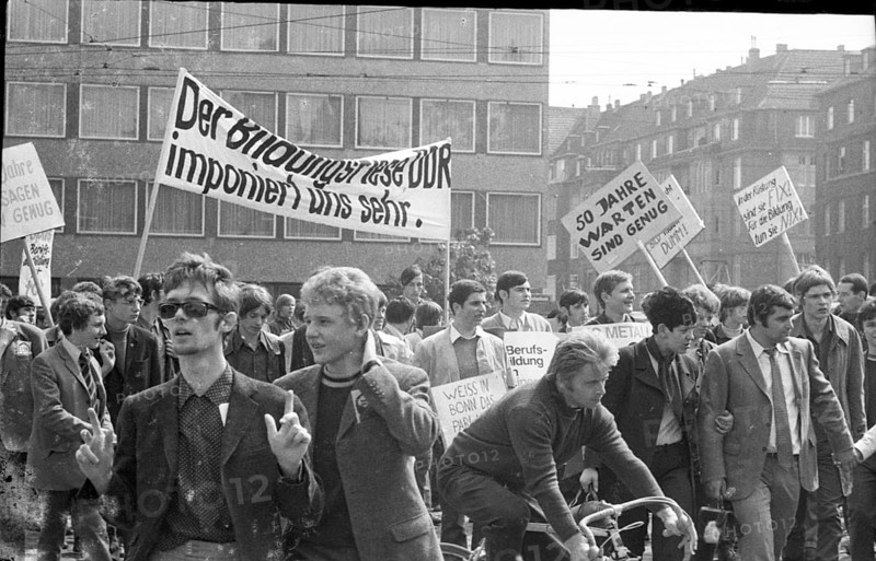 DEU, Germany, Dortmund: Personalities from politics, business and culture from the years 1965-71, Cologne. DGB demonstration for better education, apprenticeships and against youth unemployment ca. 1965, Europe