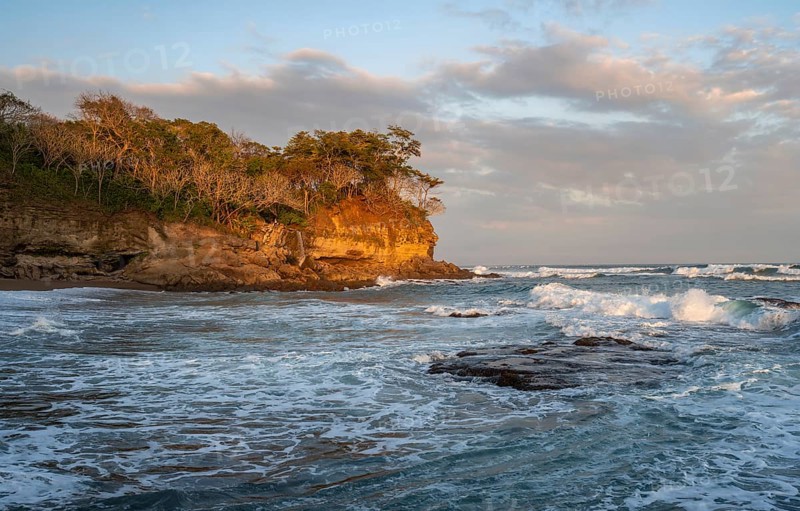 Cliffs and sea at sunset, Playa Cocalito, coastal landscape, Pacific coast, Nicoya Peninsula, Puntarenas Province, Costa Rica, Central America